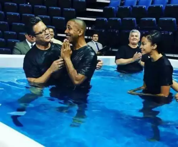 Singer/Jehovah witness Marques Houston shares photos from his baptism